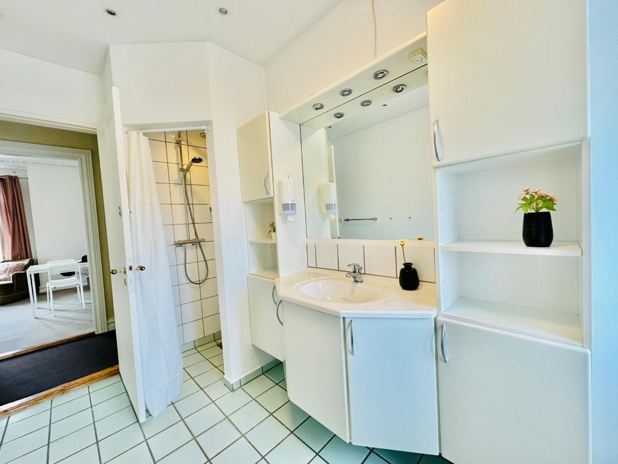 Aday - Villa Firenze - 2 Bedrooms Bright Apartment Aalbor Kültér fotó